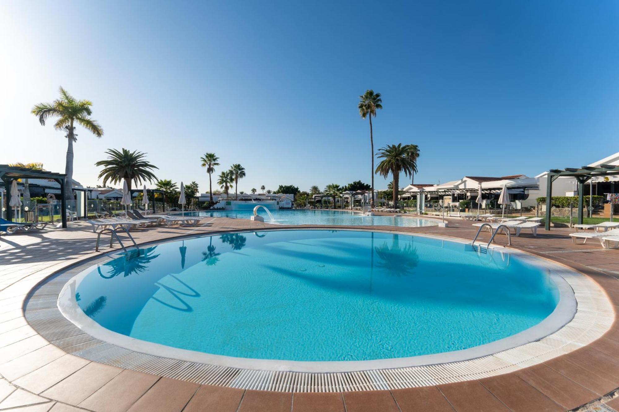 Luxury Poolside Holiday Home Маспаломас Екстериор снимка